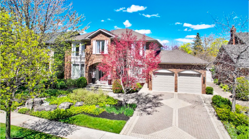 Oakville Real Estate Listings: Dream Home | Team Logue Real Estate