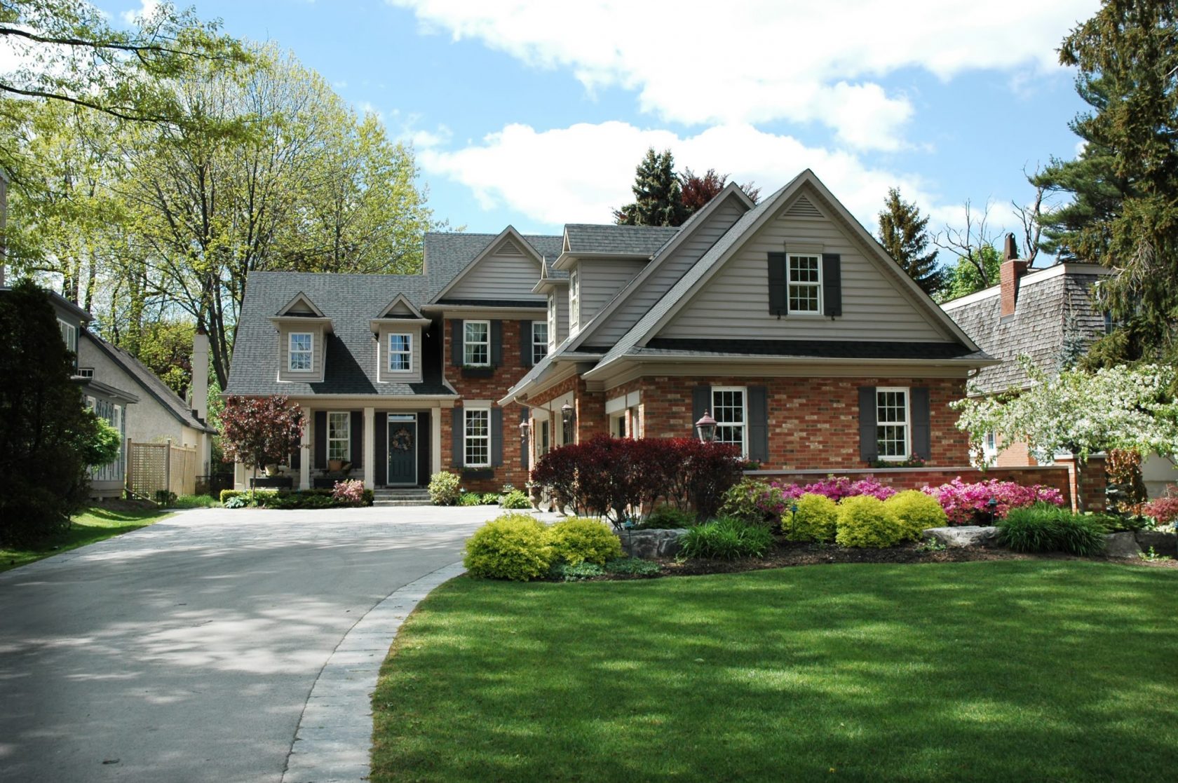home staging Burlington real estate listings | Team Logue