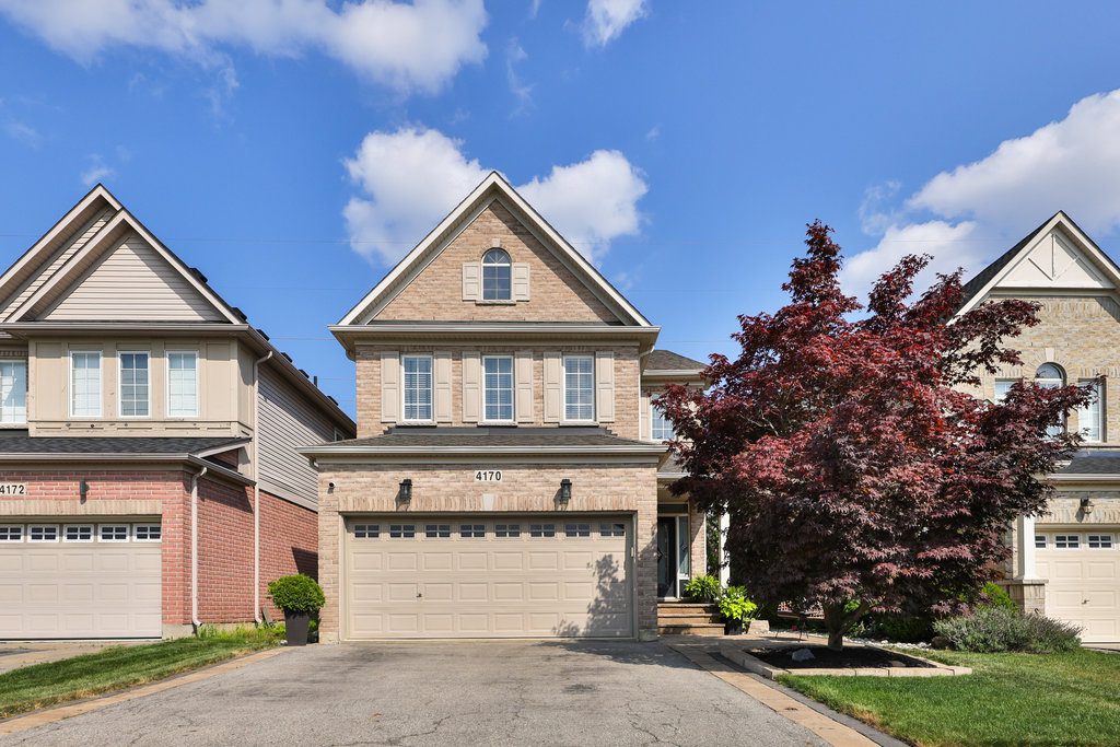 4170 Saunders Crescent, Burlington