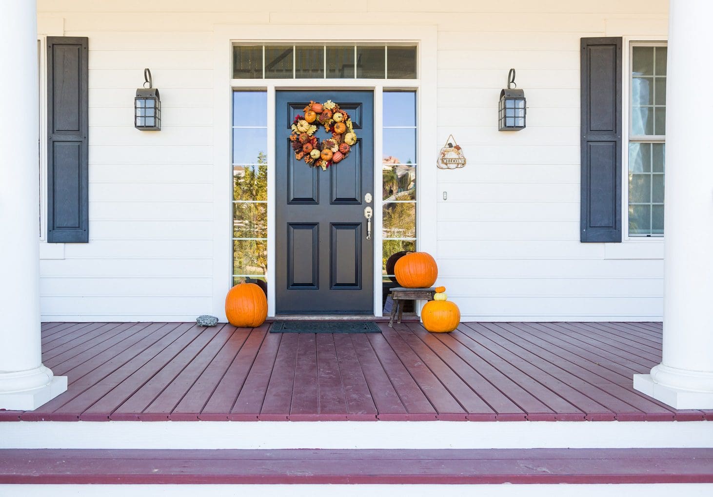 seasonal decorating ideas Fall Decoration Adorns Beautiful Entry Way To Home.